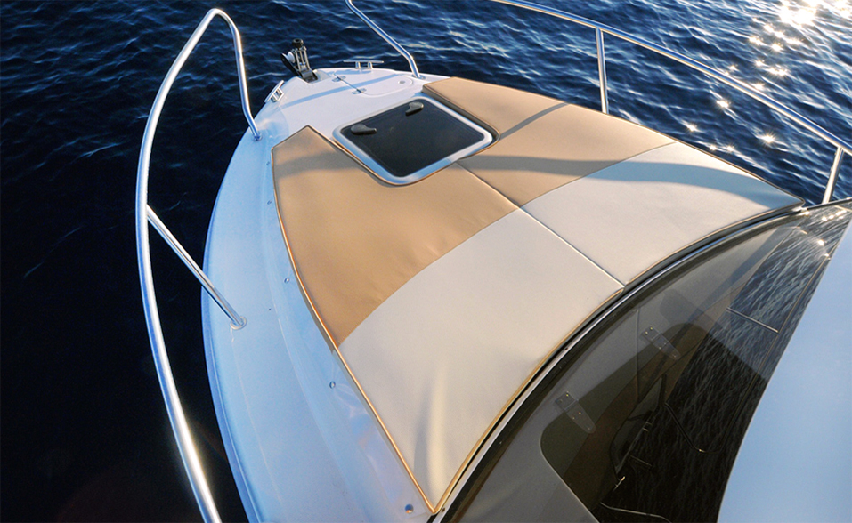 Saver 590 Cabin Fisher - pramčano sunčalište